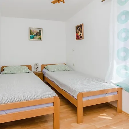 With Parking Space - Torovi - - Pedinka, - 21752 Lejlighed