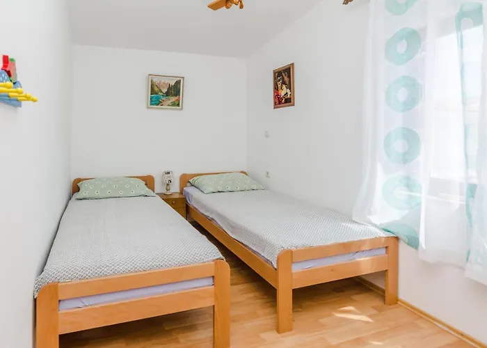 With Parking Space - Torovi - - Pedinka, - 21752 Апартаменты